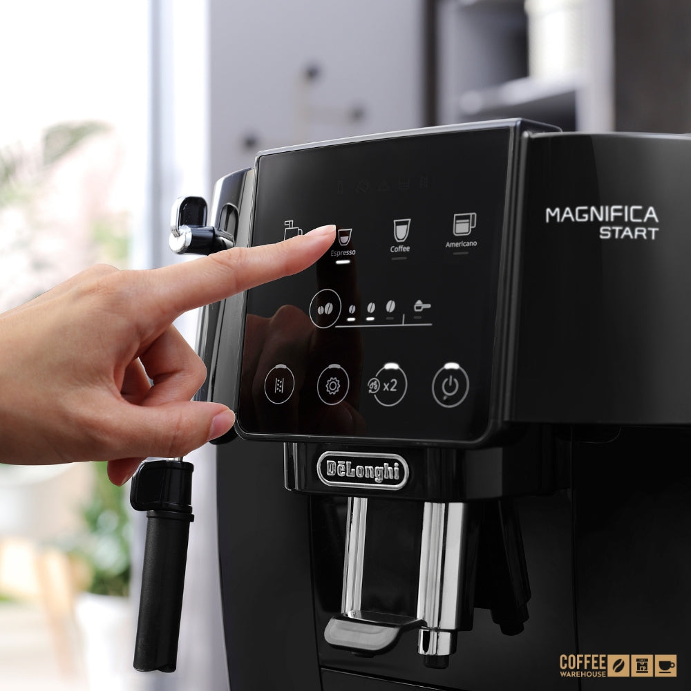 De’Longhi Magnifica Start Espresso Machine with Manual Milk Frothing - Black