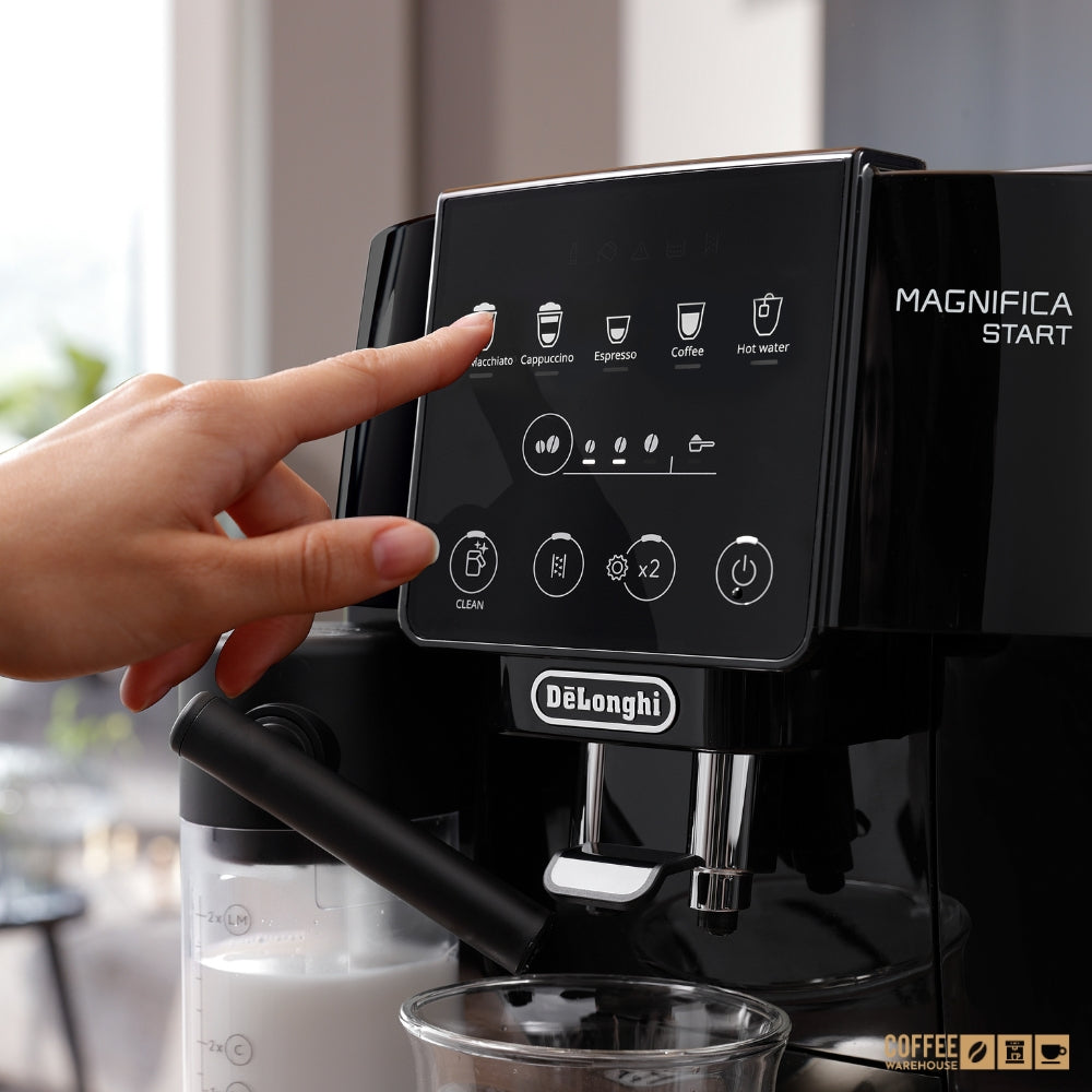 De’Longhi Magnifica Start Espresso Machine with LatteCrema System - Black