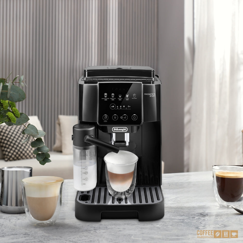 De’Longhi Magnifica Start Espresso Machine with LatteCrema System - Black